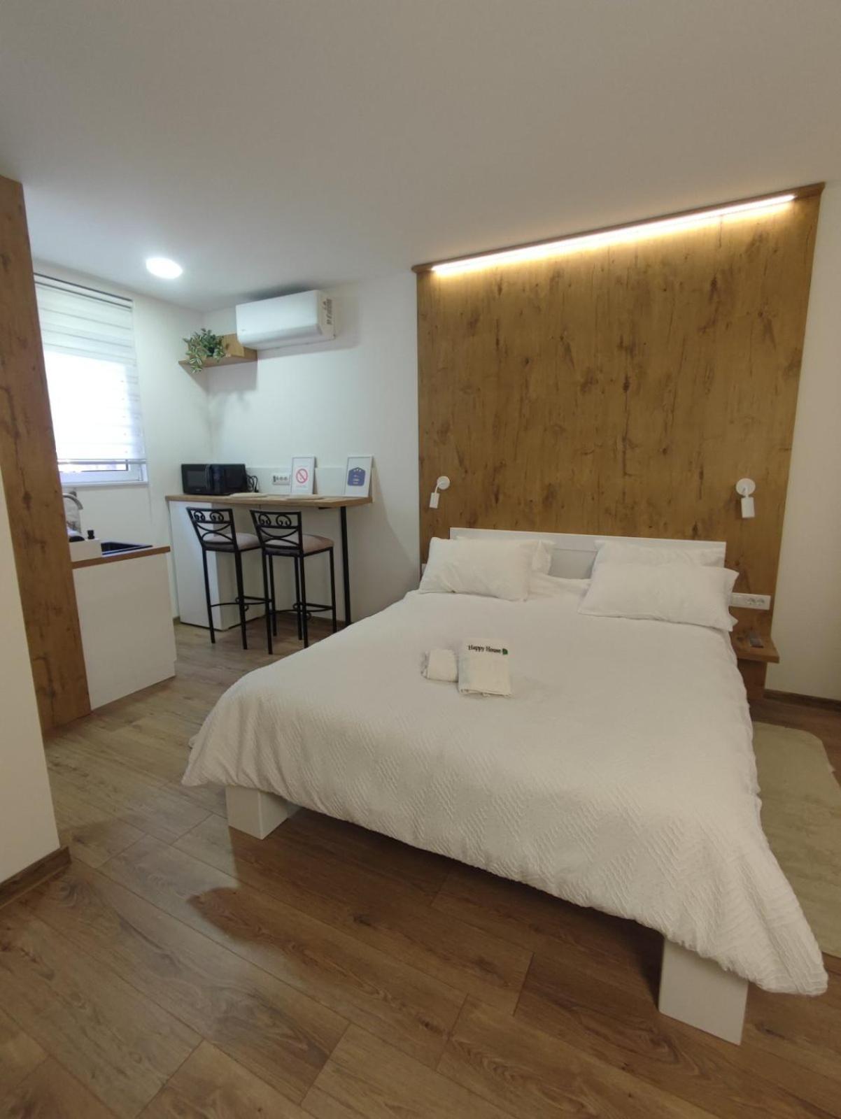 Apartmani Happy House Surcin Ngoại thất bức ảnh