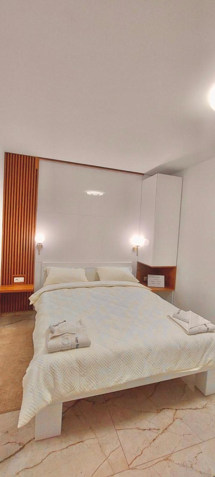 Apartmani Happy House Surcin Ngoại thất bức ảnh